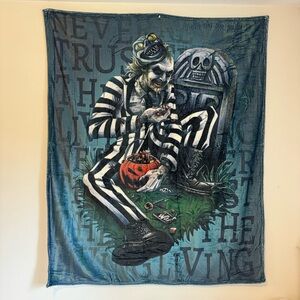 New. Classic Movie Beetlejuice Horror Comedy Blanket – Lightweight Soft Throw